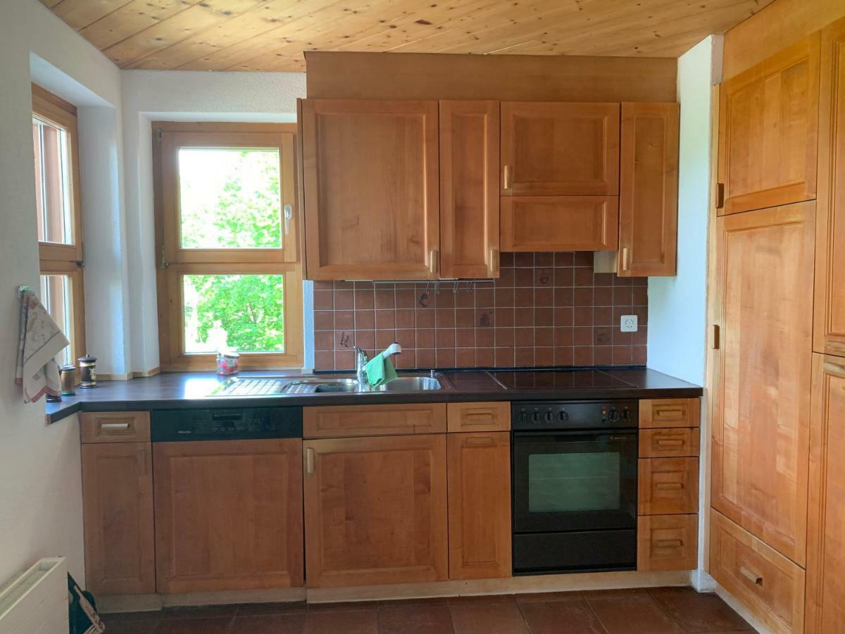 Bed & Breakfast Region Murtensee Münchenwiler Esterno foto